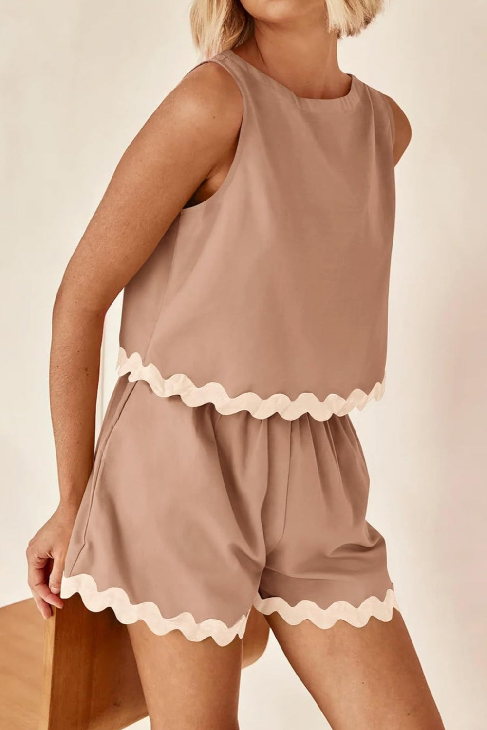 "Greenlie" Contrast Trim Sleeveless Top and Shorts Set