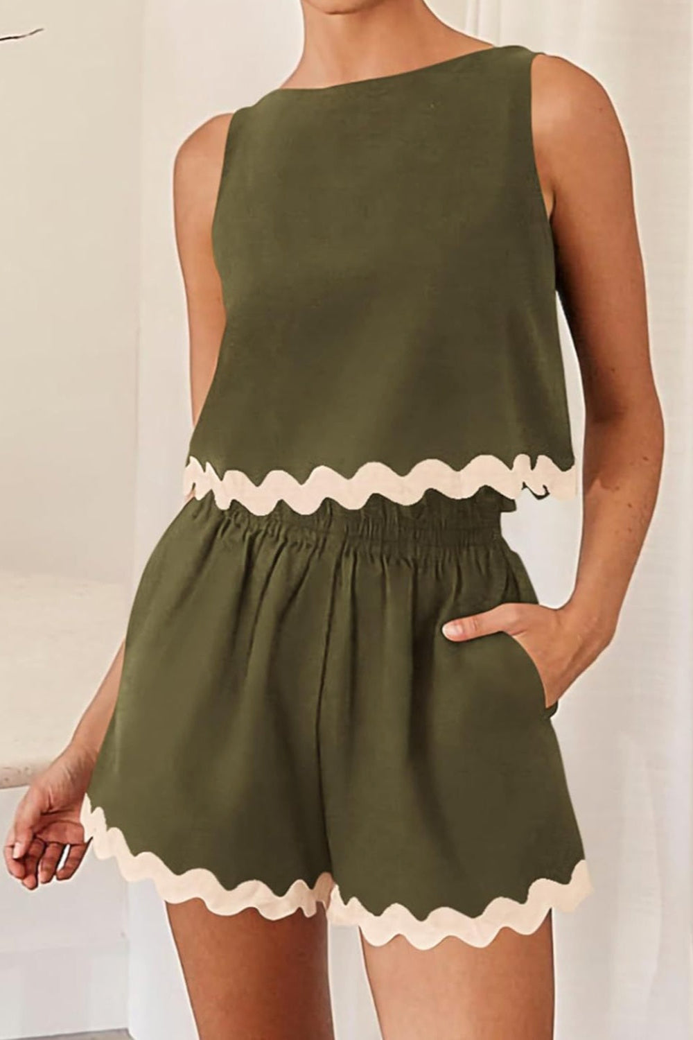 "Greenlie" Contrast Trim Sleeveless Top and Shorts Set