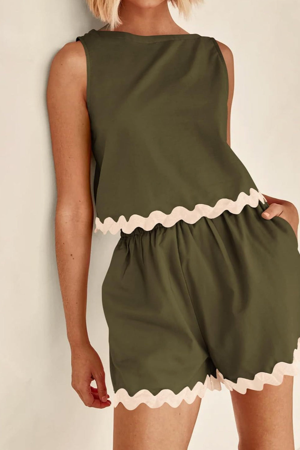 "Greenlie" Contrast Trim Sleeveless Top and Shorts Set