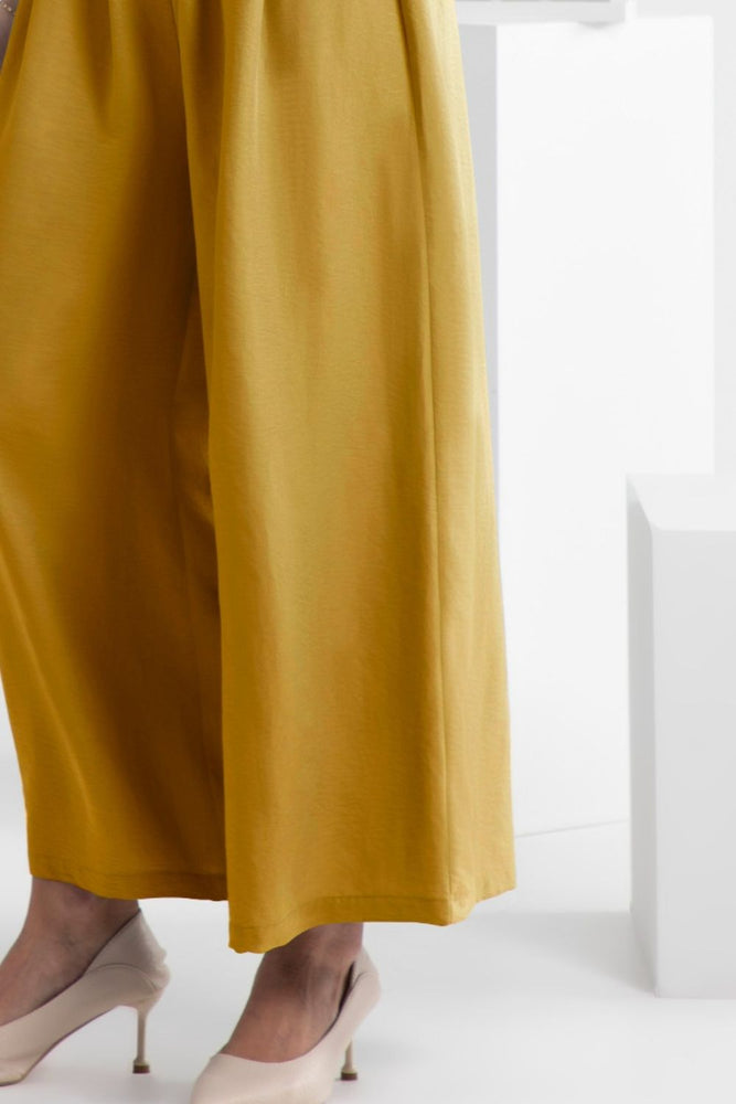 
                  
                    " Ray" Wide Leg Elastic Waist Pants
                  
                