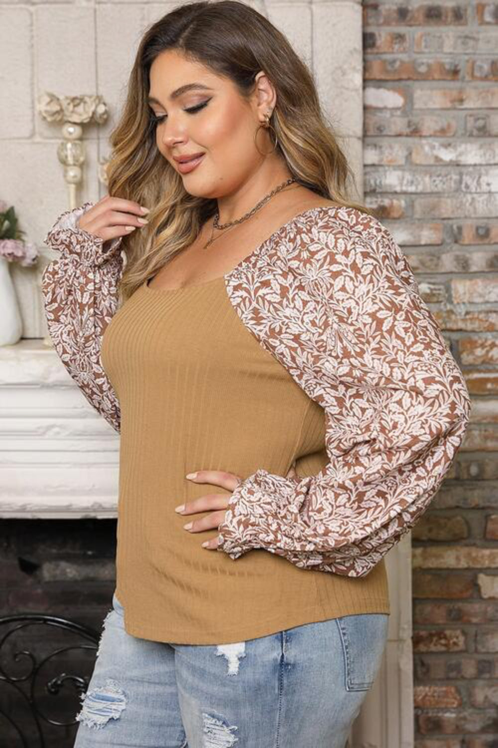 
                  
                    'Avery' Plus Size Floral Square Neck Flounce Sleeve Blouse
                  
                